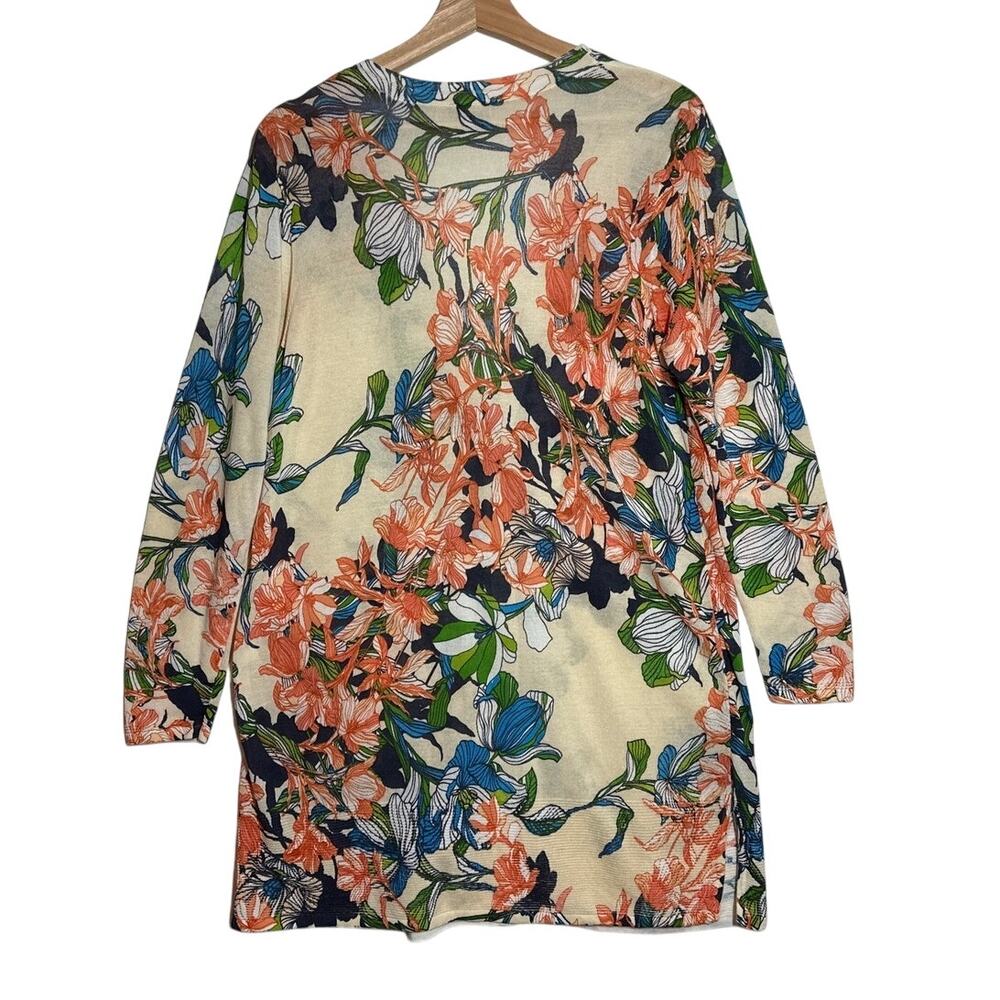 Chico’s The Everyday Cardigan Sweater Floral Print Sz 1 = M Long Sleeves Arsty - Picture 7 of 12